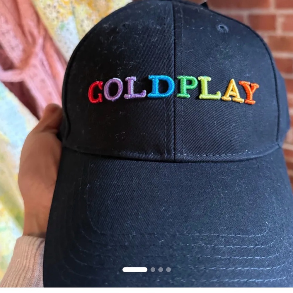 Colorful Embroidered adult cold play Cap